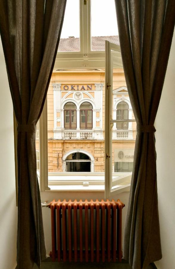 Zada Studio - Old City Center Brasov Bagian luar foto